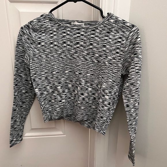 CLUB MONACO TOP - Picture 2 of 4